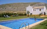 Casa De Vacaciones Andalucia: Castillo/ Camorrillo (Es-29327-01) 