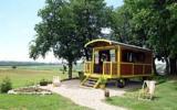 Casa De Vacaciones Midi Pyrenees: La Roulotte De Gascogne (Fr-32500-01) 