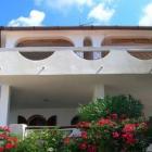 Apartamento De Vacaciones Calabria: Celeste 