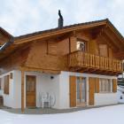 Casa De Vacaciones Ovronnaz: Casa De Vacaciones La Petite Joie 