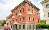 Apartamento De Vacaciones Vicenza: Lidia (It-36100-02) 