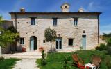 Apartamento De Vacaciones Cagli Emilia Romagna: Il Mondo (It-61043-23) 