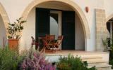 Apartamento De Vacaciones Puglia: Numero 3 - Accesso Piscina (It-73014-03) 