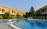 Apartamento De Vacaciones Italia: Borgo Dell' Ulivo It4085.400.2 