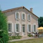 Casa De Vacaciones Barbezieux: Casa De Vacaciones Beaulieu 