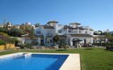 Apartamento De Vacaciones Alcaucín: Castillo De Zalia: Ático ...