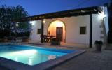 Casa De Vacaciones Martina Franca: Trullo Susanna (It-74015-06) 