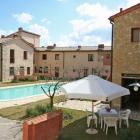 Apartamento De Vacaciones San Gimignano: Apartamento Borgo La Fornace 