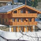 Casa De Vacaciones Ovronnaz: Casa De Vacaciones Voltaire 