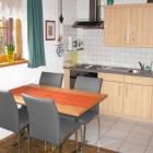 Apartamento Graubunden Pets Allowed: Apartamento Haus Zur Schmitte 