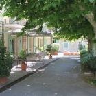 Apartamento Francia: Alquiler De Apartamento En Orgon Casa De Campo Provenzal ...