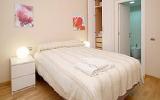 Apartamento Barcelona Cataluña: 2 Habitaciones, Capacidad Para 5 
