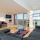 Apartamento Newquay: Alquiler De Apartamento En Newquay Penthouse 50 Zinc - 3 ...