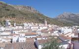 Apartamento Andalucia Radio: 3 Habitaciones, Capacidad Para 6 
