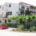 Apartamento Istarska: Alquiler De Apartamento En Fazana Apartamento En Un ...