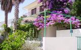 Apartamento Splitsko Dalmatinska: 3 Habitaciones, Capacidad Para 8 
