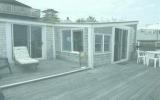 Apartamento Massachusetts: Splendid Beachfront Apartment With Fishing And ...