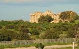 Apartamento Sicilia: Beautiful Apartment Overlooking Temple Of Hera And ...
